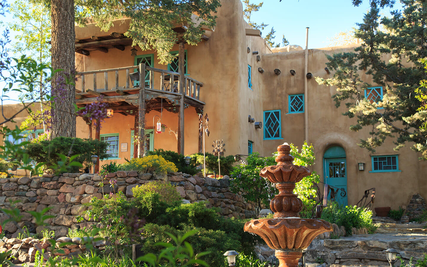 Santa Fe Boutique Hotel Stay Small Stay Safe In New Mexico